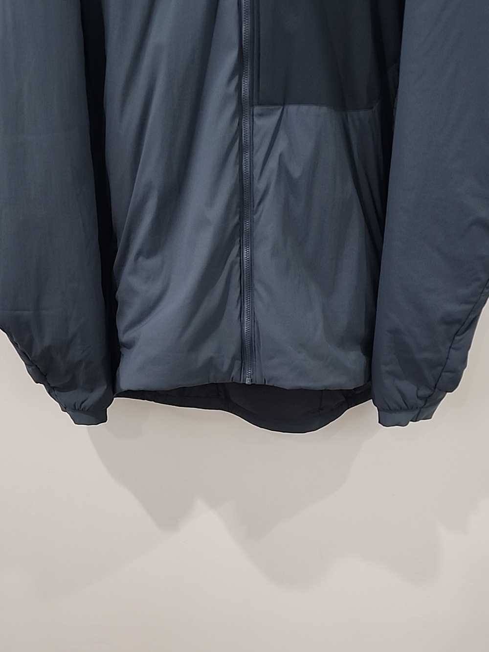 Arc’teryx Proton LT Hoody Jacket - Picture 4 of 16